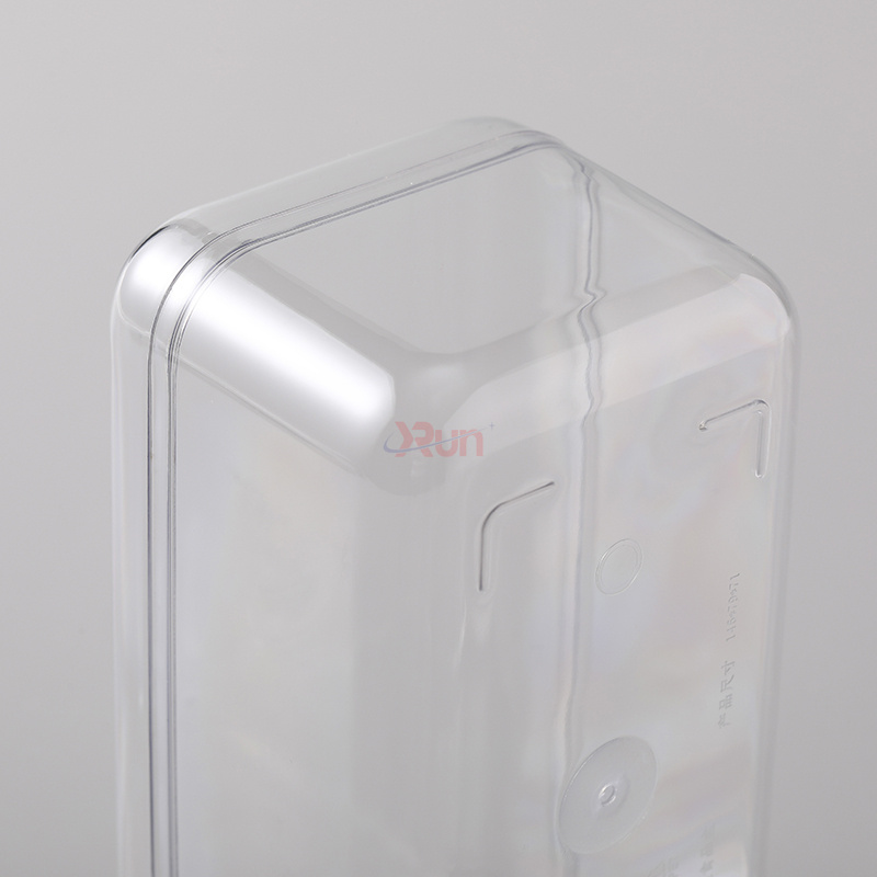 Our lightweight plastic jars for food are a convenient option for the inserts in our plastic box with lid, serving as practical clear cake containers for easy desserts packaging.